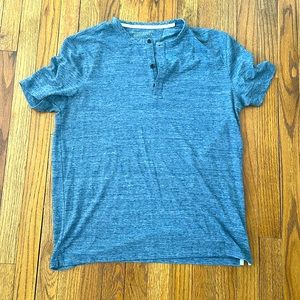 Banana Republic short sleeve henley -size L